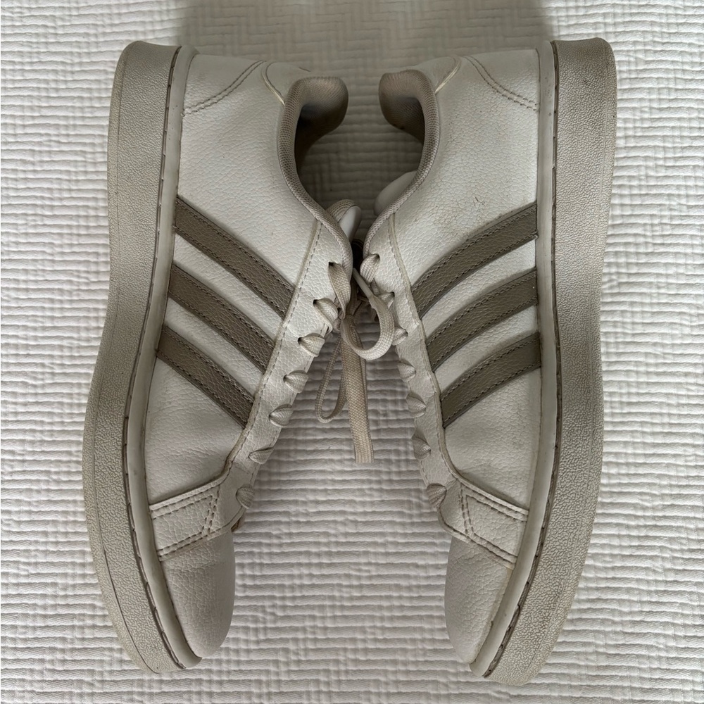 Adidas Grand Court White and Platin Metallic Sneakers (8) - Picture 8 of 10